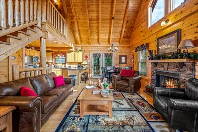 Image de Log cabin convenient to Dollywood, Townsend, & National Park
