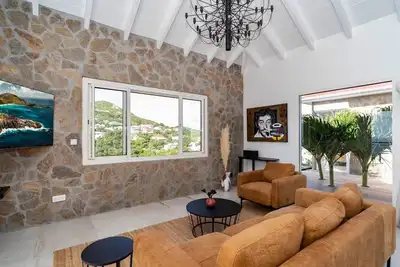 Splendid 2 Bdrm Villa w Bbq