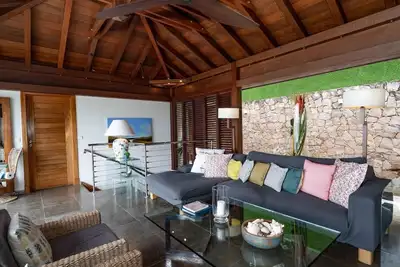 Image de 2 Bdrm Charming Villa w Ocean Views