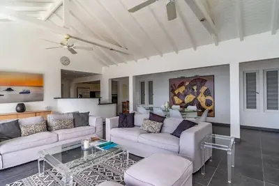 Image de Relaxing 4 Bdrm Villa w Pool