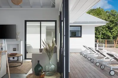 Image de Spacious 3 Bdrm Modern Villa w Pool