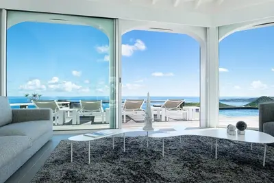 2 Bdrm Villa w Spectacular Views