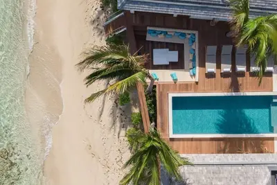 Image de Newly Built 4 Bdrm Surfer's Villa