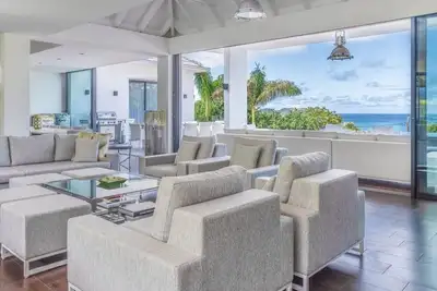 Image de Magnificent 5 Bdrm Villa w Jacuzzi and Pool