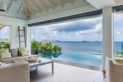 Image de Modern 3 Bdrm Villa w Pool and Bbq