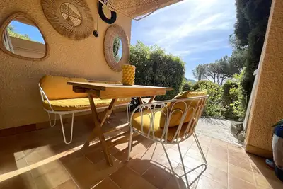 Image de Appartement 4 Pers. Vue mer. Plage Gigaro à pieds. Croix Valmer Piscine, Tennis