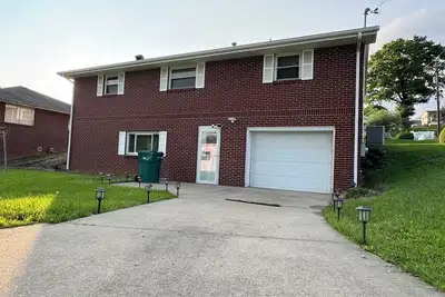 Image de The Rest Nest Home. Near Uhc, Fbi, the Bridge Sport Complex