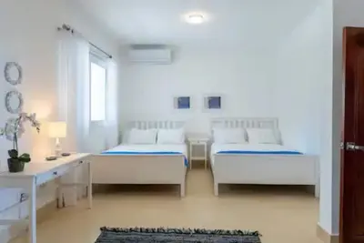 4br Beachfront+Pool+Jacuzzi Ph\n\n