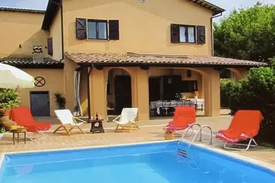 Image de Farmhouse with pool and park, ideal for families or groups of friends