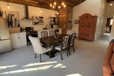 Image de Vintage Roost at Fleming Farms