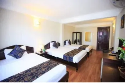 Image de Family Room with Balcony