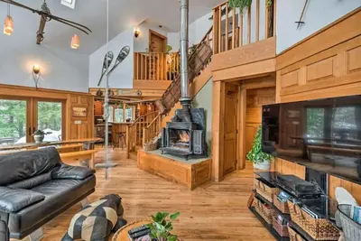 Image de Mountain River Base Camp