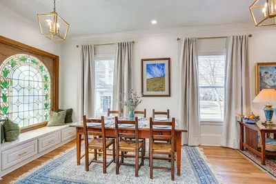 Image de Historic Charnwood Guest House- 1 Mile to Downtown