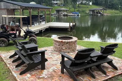 Image de Lakefront Property \nFish, Cook and Eat! \nSwim, Float, Relax