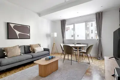 Image de Clean Recoletos 2br w/ Doorman, walk to El Retiro Park, by Blueground