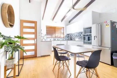 Image de This house is a 2 bedroom(s), 1 bathrooms, located in Parap, Nt.