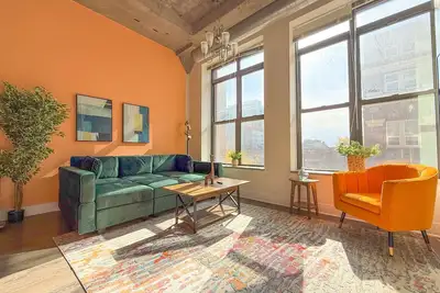 Image de Spacious 2br Group Retreat Near McCormick Place