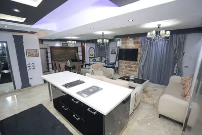 Image de Heliopolis Heights, 3-Bedroom Grandeur, Jacuzzi, 5 Ac & 4k TVs