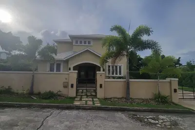 Image de Rendezvous Meadows - Lovely 3 bed 3 bath house, fully enclosed with office/patio