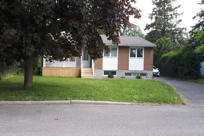 Image de Bungalow close to downtown with 3 parking, 9 min from the airport