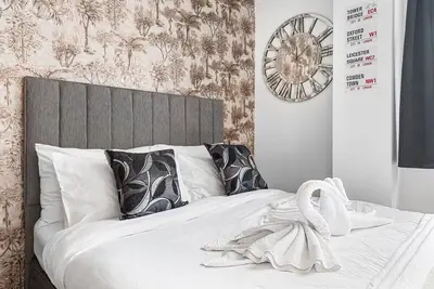 Image de Appartement-Vue ville-Salle de bain privée extérieure