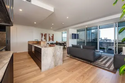Image de Cloud Nine with Pool Gym and inner city parking for two cars