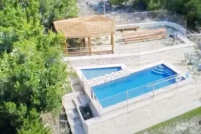 Image de 2 Pools! Heart of Concan~Huge Poolside Entertainment Area, Views, Cabana!