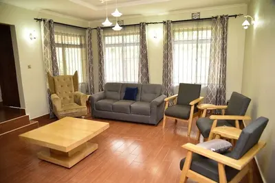 Image de A quiet and decent home in ArushaPerfect gateway for families and friends