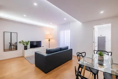 Host & Chill®️ - Ponta Delgada Flats Ii