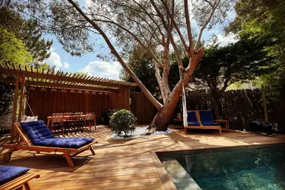 Image de La Villa Familiale La Palmyre -12 personnes - 4 chambres - 3 sdb - Piscine