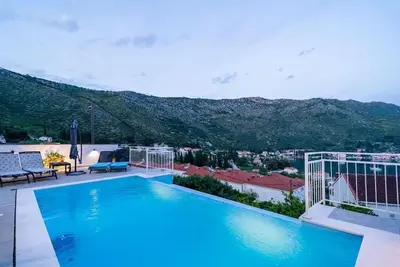 Image de Villa Tia & Ella -Three Bed Villa with Swim/Pool and charming Bay view