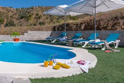 Casa Esperanza Sedella by Ruralidays