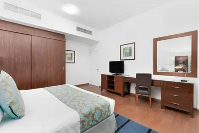 Image de Two Bedroom Apartment Near Sahara Center Sharjah