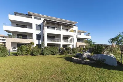 Image de Agréable appartement pour 4 personnes avec Wifi, piscine, climatisation, Tv et terrasse