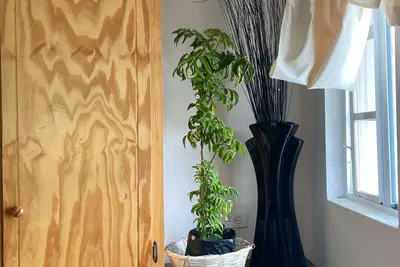 Image de Hideaway in Ashton, homey atmosphere for tranquility - home away from home.
