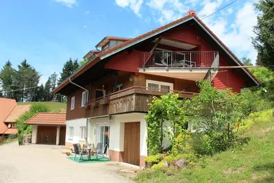 Image de Appartement \"Berghansenhof\" avec vue sur les montagnes, terrasse privée et Wi-Fi