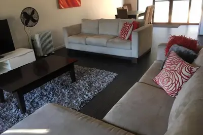 Image de 6 Bedroom Australian Bush Villa - Quiet Retreat Stay