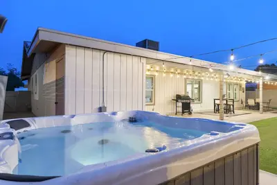 Image de This house is a 3 bedroom(s), 2 bathrooms, located in Tempe, Az.