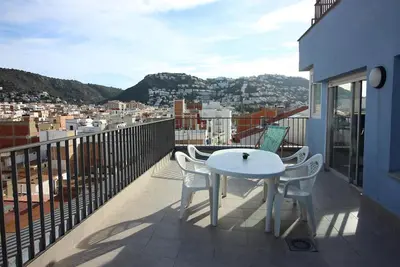 Image de Estrella De Mar 5-1 - Apartamento en el centro de Roses, a solo 25m de la playa.