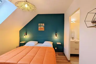 Image de Gîtes de charme avec jacuzzi, piscine chauffée, et activités familiales près du Zoo de Beauval et des Châteaux