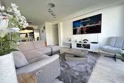 Image de Appartement calme, jardin, 4 pers, Proche plage et commerces, Parking, Normes Handicapés