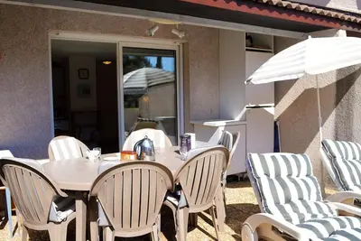 Image de 2 Pces, 4 Couchages, Terrasse, Parking, Piscine, Proche Plage et Commerces - Le Lavandou