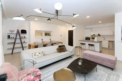 Image de Gorgeous 2 bdm apt Haneviim court