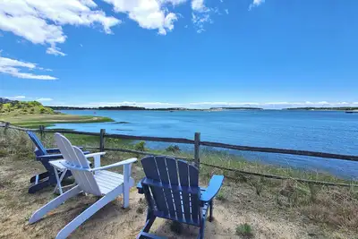 3bd Harborfront Cottage--Stunning Panoramic Wellfleet Harbor Views & Sunsets, A/C, Deck, Direct Water Access