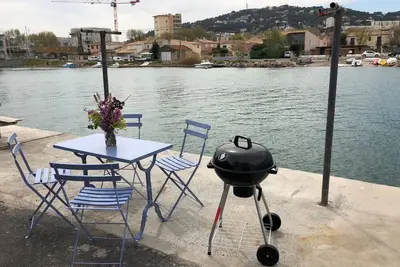 Sète, petit nid coquet à la Pointe-Courte