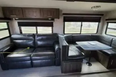 Image de Come Try Out Glamping at its Finest On The Shuswap