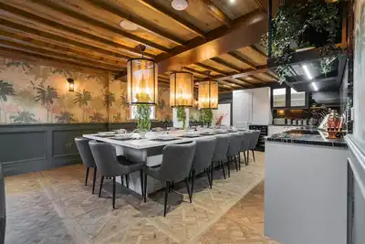 Image de 6* Private Beach Manor & Towers with full heated swimming pool, gym & spa