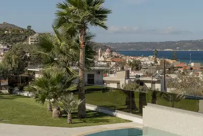 Image de Xenodiki, Amphimatrion Luxe Apt, 750m to the beach, common pool & lovely view