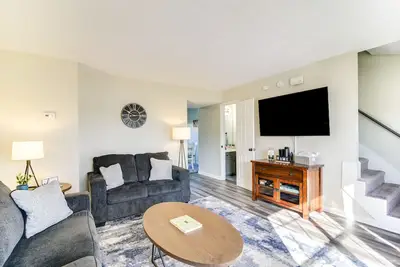 Image de Bowling Green Townhome: 4 Mi to Lost River Cave!