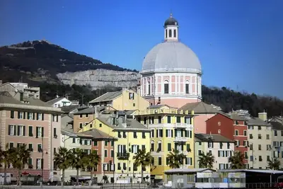 Image de Ampio e confortevole appartamento vicino al mare